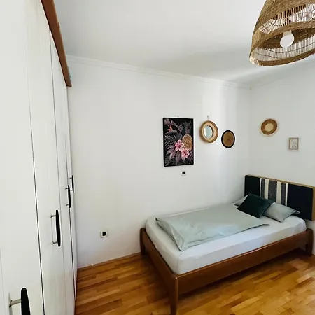 Apartment On The Beach * Makarska