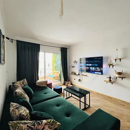 Apartment On The Beach Makarska