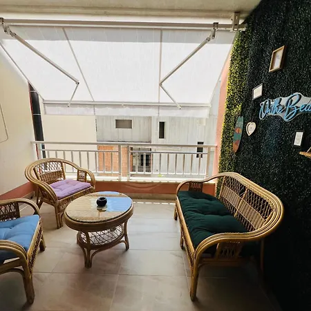 Apartment On The Beach Makarska