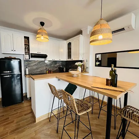 Luxury 'on The Beach' Apartman