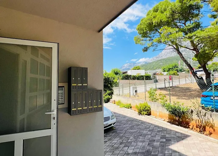 Luxury 'on The Beach' Apartment *